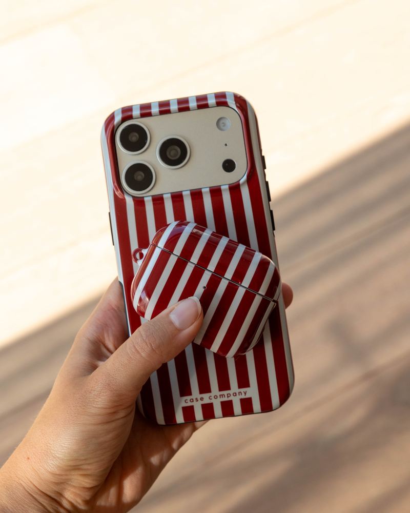 Capa AirPods a condizer com uma capa de telemóvel